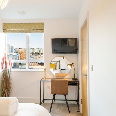 City Centre - Free Parking - Stylish 2 Bedroom Apartment Bristol Dış mekan fotoğraf