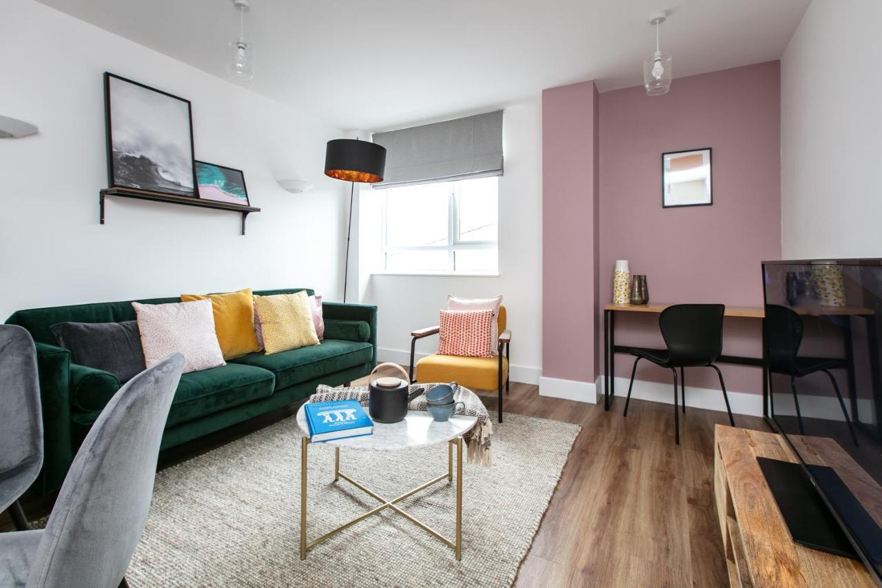 City Centre - Free Parking - Stylish 2 Bedroom Apartment Bristol Dış mekan fotoğraf