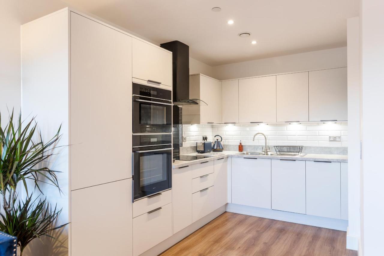 City Centre - Free Parking - Stylish 2 Bedroom Apartment Bristol Dış mekan fotoğraf